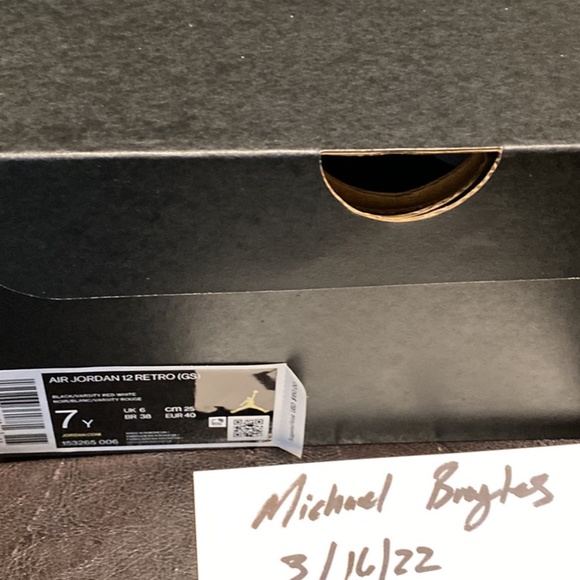 Nike Air Jordan’s 12’s Retro 2022 Playoffs (GradeSchool) - Picture 7 of 9